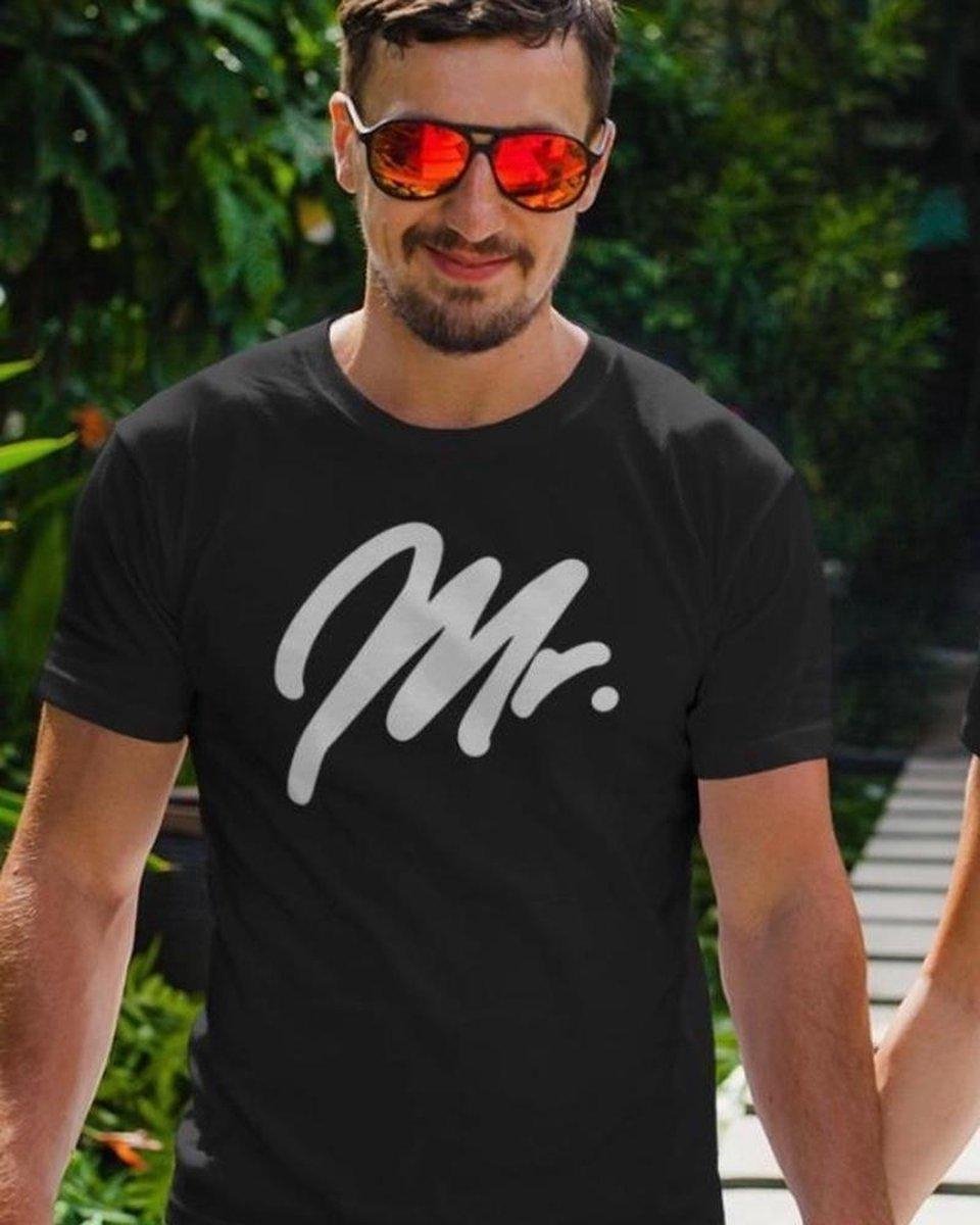 Mr & Mrs T-Shirt Premium (Mr - Maat 4XL) | Koppel Cadeau | Valentijn Cadeautje voor hem & haar